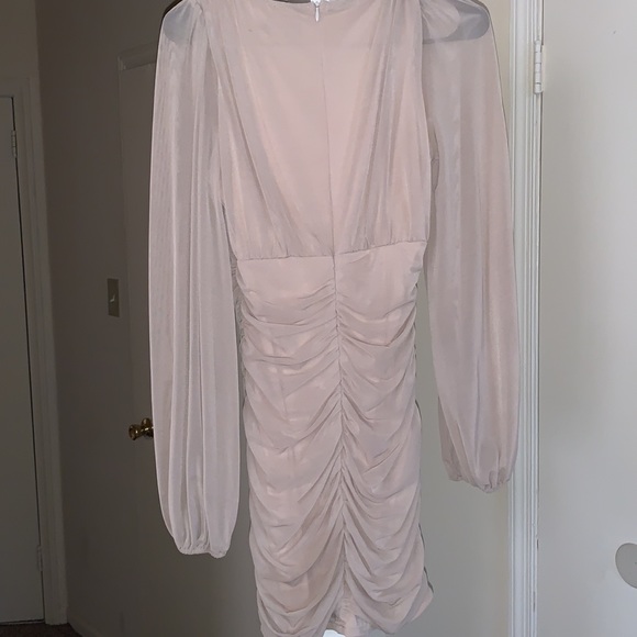 Prettylittlething dress - Picture 4 of 4